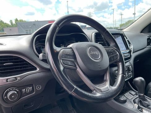 Used 2019 Jeep Cherokee Limited AWD/4WD image 15