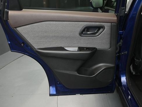 Certified 2023 Nissan Rogue S AWD/4WD image 11