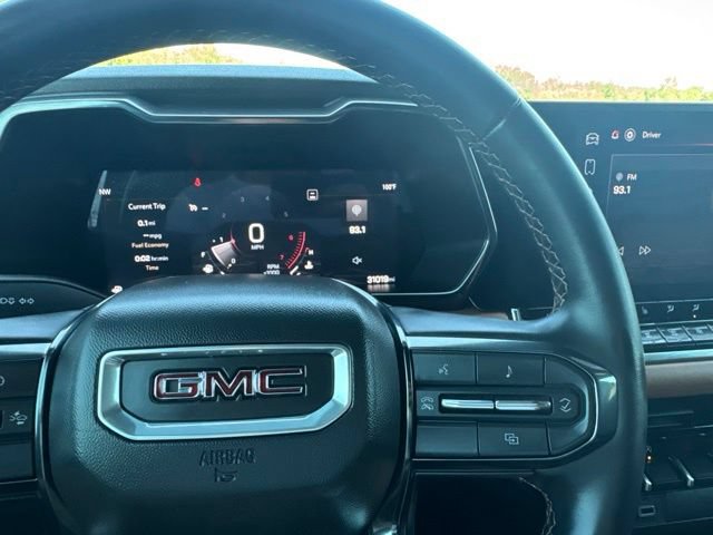 Used 2025 GMC Canyon AT4 AWD/4WD image 15