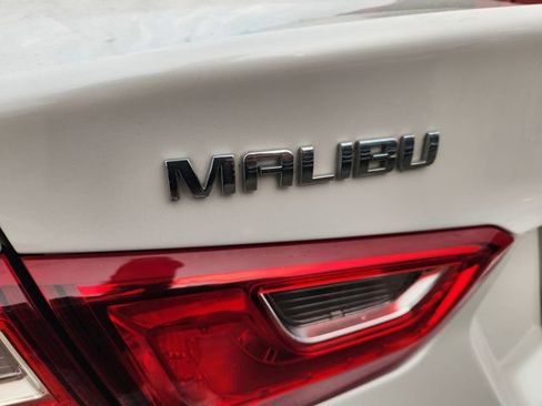 Used 2018 Chevrolet Malibu LT w/ Driver Confidence Package FWD image 7