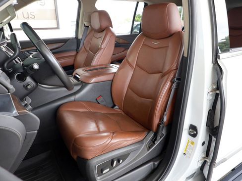 Used 2016 Cadillac Escalade ESV Premium AWD/4WD image 14