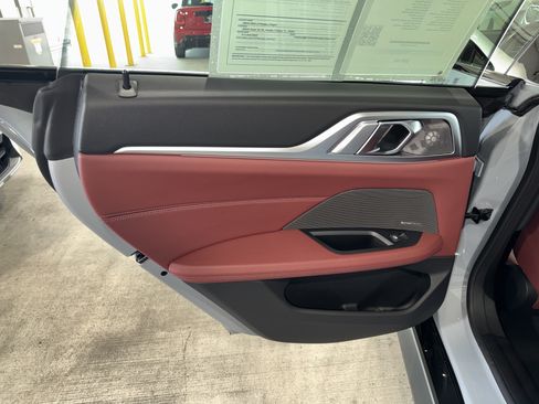 Used 2025 BMW M440i RWD image 23