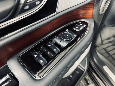 Used 2023 Lincoln Navigator Reserve w/ Equipment Group 201A AWD/4WD image 30