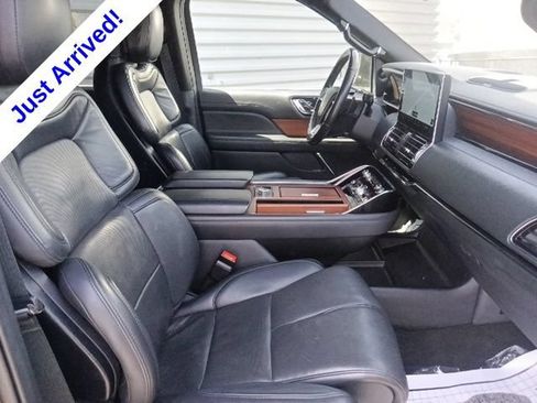 Used 2024 Lincoln Navigator Reserve AWD/4WD image 37