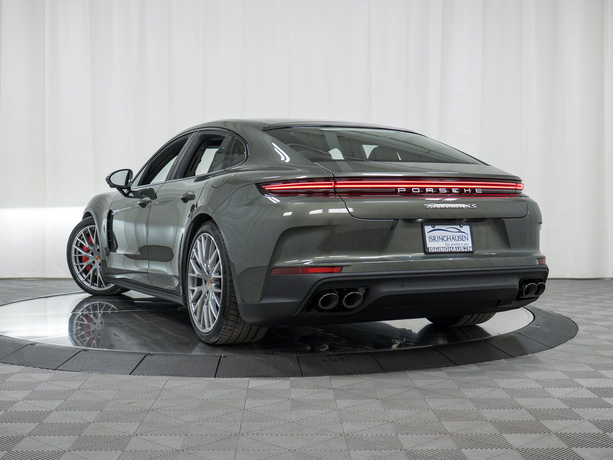 Used 2026 Porsche Panamera 4S AWD/4WD image 31