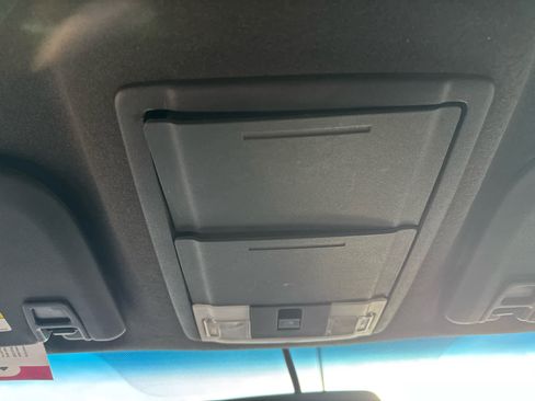 Used 2012 Ford F350 Lariat w/ Chrome Pkg image 21