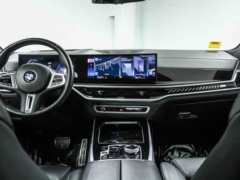 Certified 2023 BMW X7 M60i w/ Executive Package AWD/4WD image 13