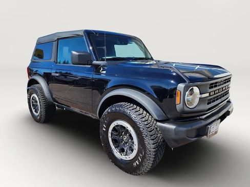 Used 2021 Ford Bronco 2-Door AWD/4WD image 2