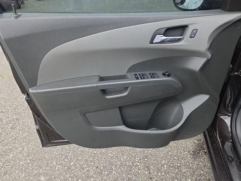 Used 2015 Chevrolet Sonic LT w/ Fun and Sun Package image 20