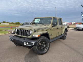 New 2025 Jeep Gladiator Sport video 2