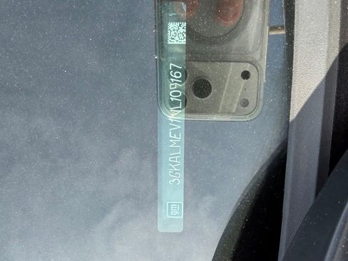 Used 2022 GMC Terrain SLE image 30