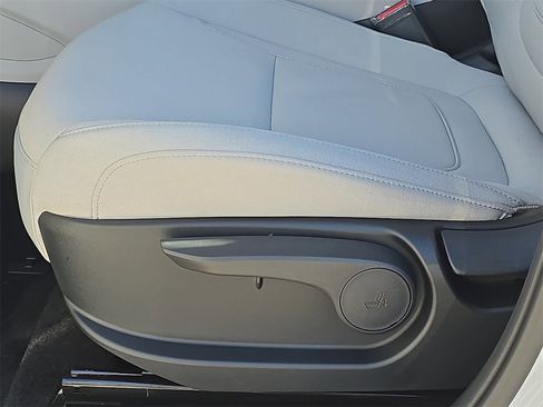 New 2026 Hyundai Tucson SE image 26