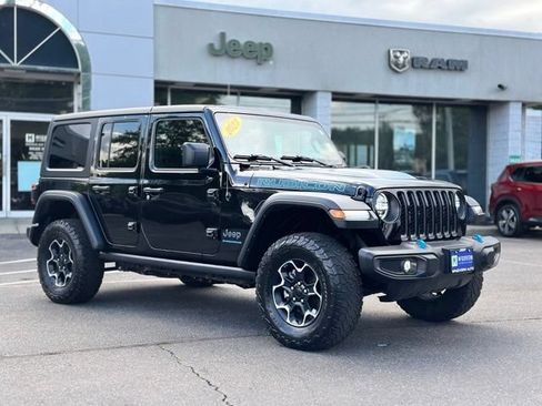Used 2023 Jeep Wrangler Unlimited Rubicon 4xe w/ Cold Weather Group AWD/4WD image 7