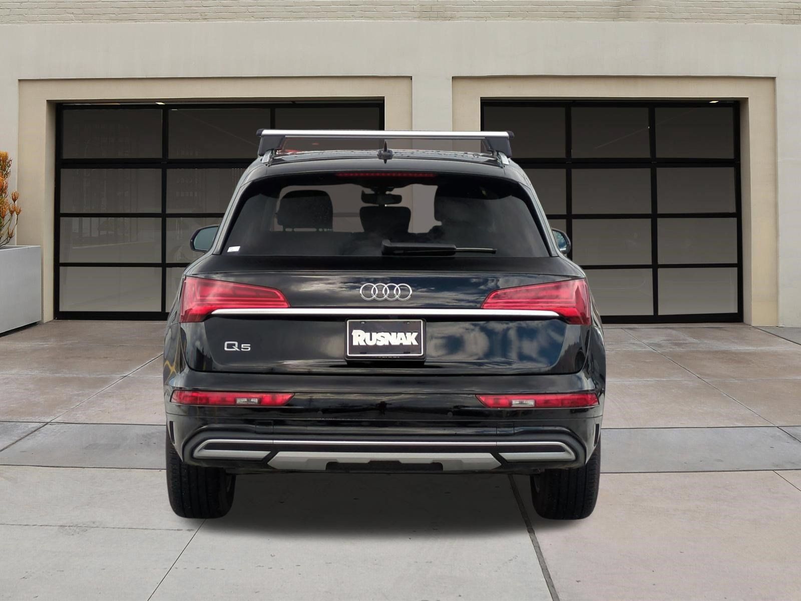 Used 2023 Audi Q5 Premium w/ Convenience Package AWD/4WD image 5