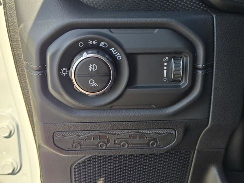 New 2026 Jeep Gladiator Mojave image 21