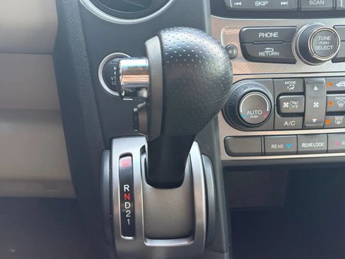 Used 2014 Honda Pilot LX image 26