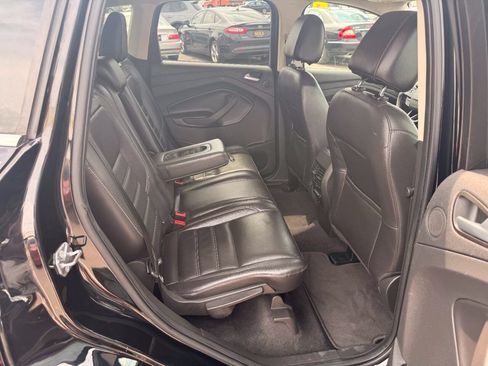 Used 2017 Ford Escape Titanium w/ Equipment Group 301A AWD/4WD image 34