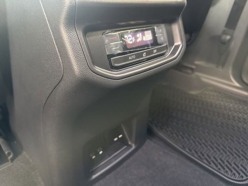 New 2026 Volkswagen Atlas Peak Edition AWD/4WD image 28