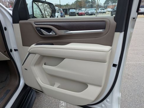 Used 2021 GMC Yukon Denali image 39