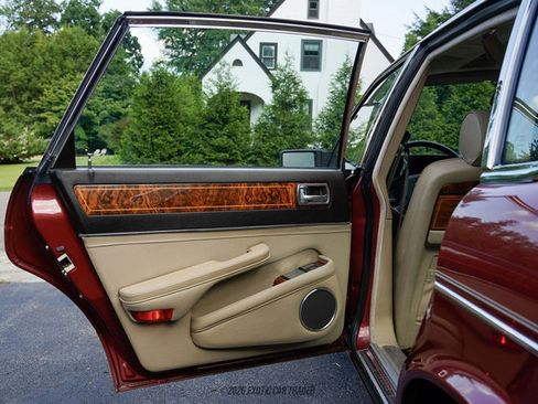 Used 1988 Jaguar XJ Vanden Plas RWD image 49