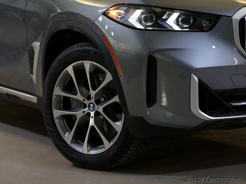 New 2026 BMW X5 xDrive50e w/ Climate Comfort Package image 3