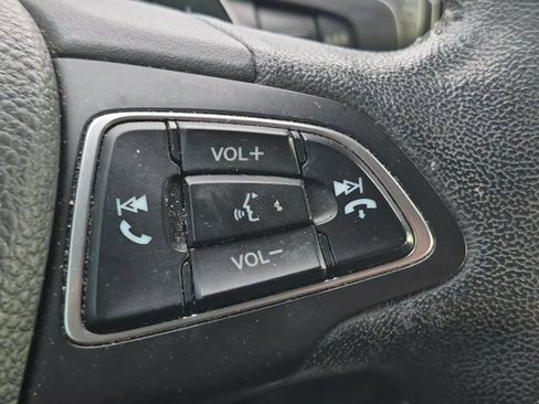 Used 2017 Ford Escape SE w/ Equipment Group 201A AWD/4WD image 15