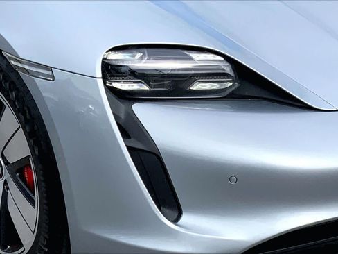 Used 2021 Porsche Taycan 4S w/ Premium Package AWD/4WD image 24
