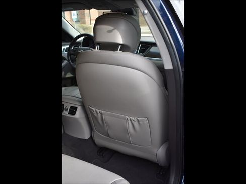 Used 2019 Genesis G80 3.8 RWD image 25