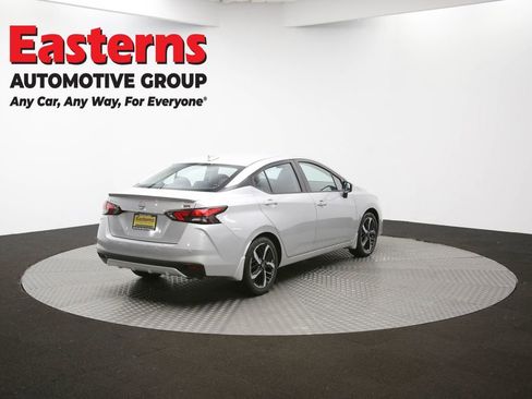 Used 2025 Nissan Versa SR w/ Trunk Package image 39