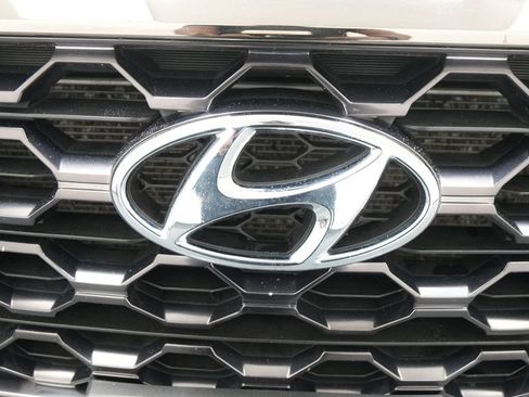 Used 2019 Hyundai Santa Fe SEL FWD image 11