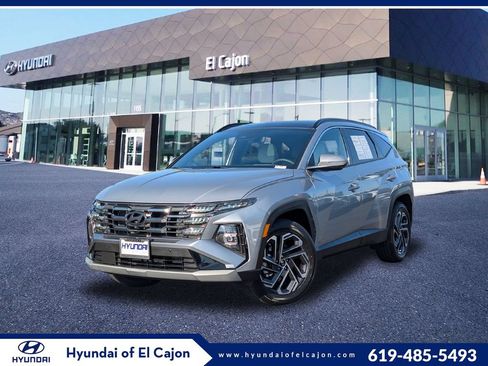 Certified 2025 Hyundai Tucson Limited AWD/4WD image 1