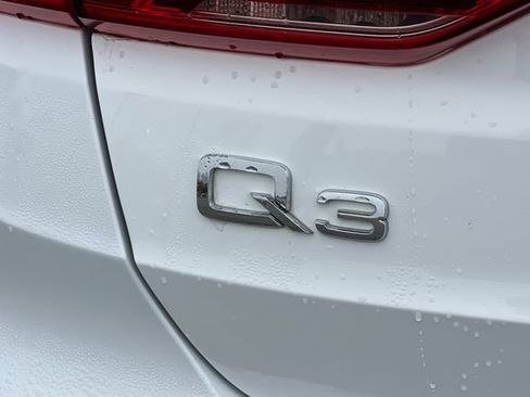 Used 2021 Audi Q3 2.0T Premium AWD/4WD image 31