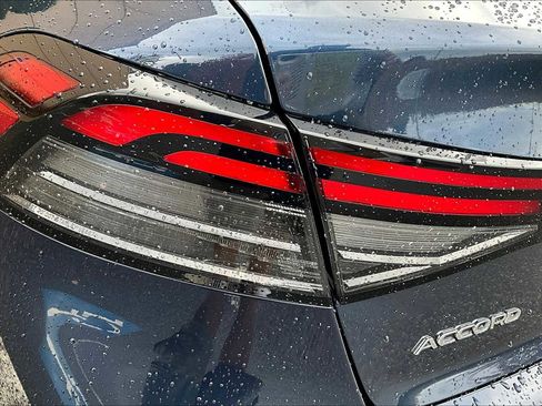 Used 2024 Honda Accord Touring image 27