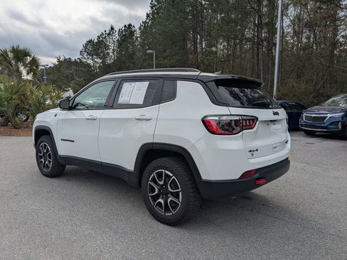 Used 2024 Jeep Compass Trailhawk image 6