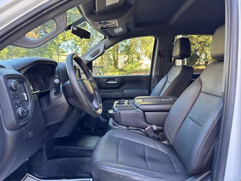 Used 2021 Chevrolet Silverado 2500 W/T w/ WT Convenience Package AWD/4WD image 9