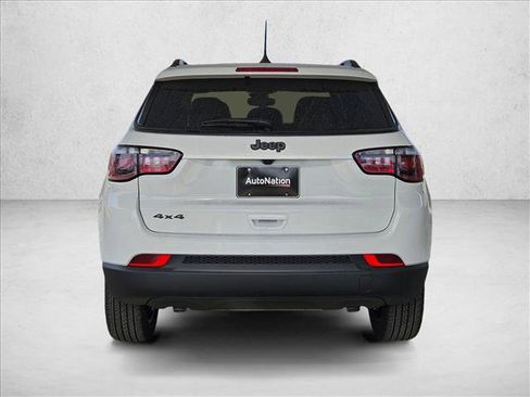 New 2026 Jeep Compass Latitude image 8