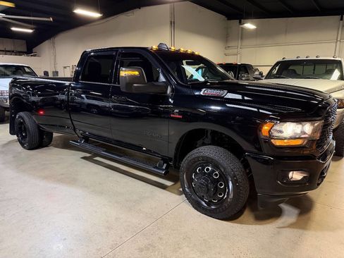 Used 2024 RAM 3500 Big Horn w/ Night Edition image 4