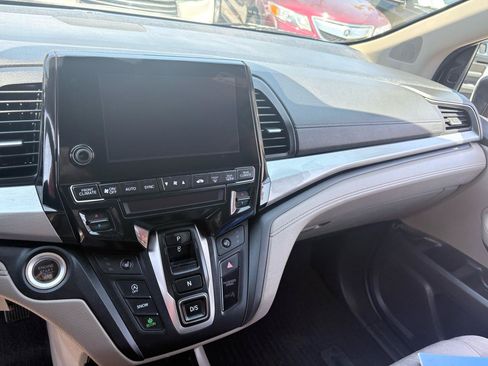 Used 2020 Honda Odyssey EX image 7