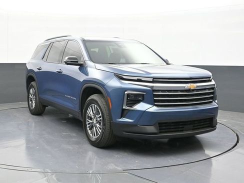 New 2026 Chevrolet Traverse LT w/ Driver Confidence Package image 21