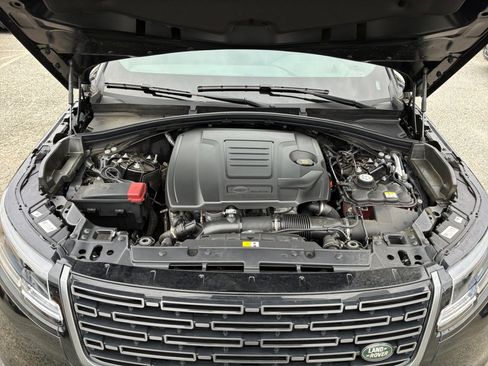 Used 2026 Land Rover Range Rover Velar S AWD/4WD image 16