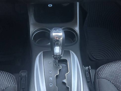 Used 2018 Dodge Journey SE image 19