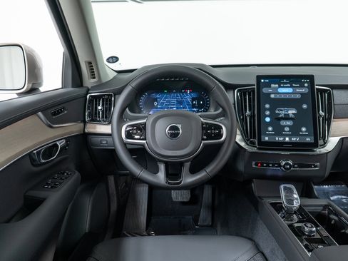 New 2026 Volvo XC90 B6 Plus image 17