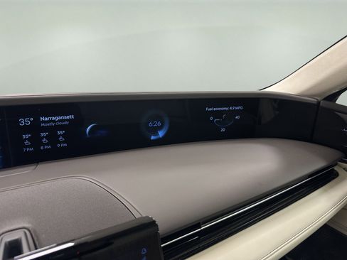 New 2025 Lincoln Nautilus Black Label image 14