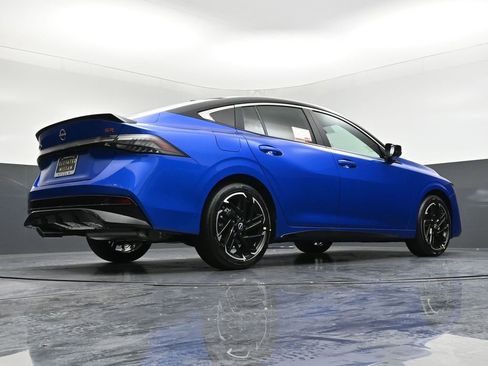 New 2026 Nissan Sentra SR w/ Floor Mat Package FWD image 28