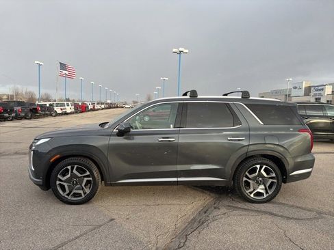 Used 2023 Hyundai Palisade Limited image 7