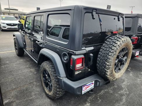 Used 2023 Jeep Wrangler Unlimited Sport AWD/4WD image 4