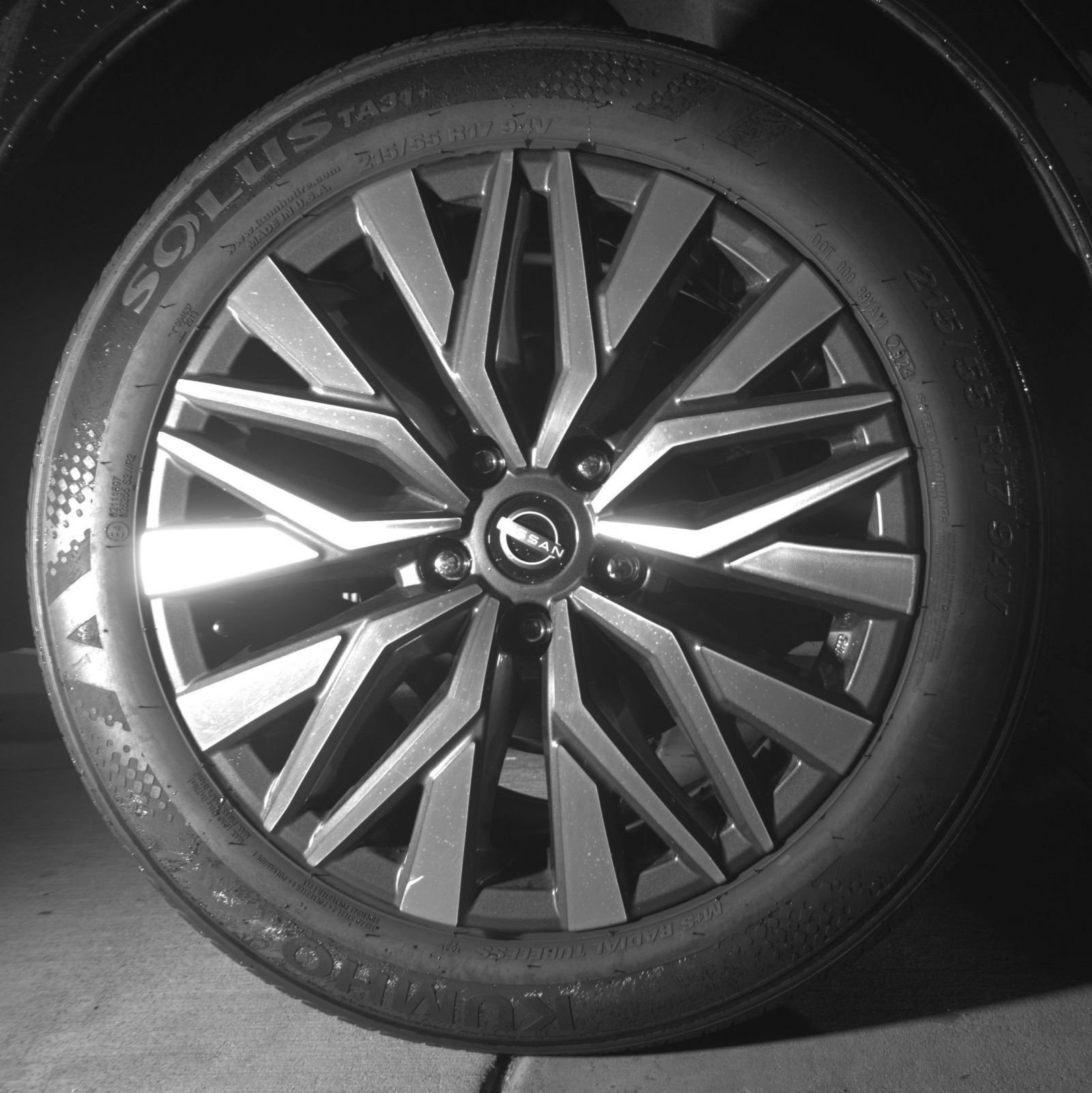 Used 2025 Nissan Altima 2.5 SV FWD image 24