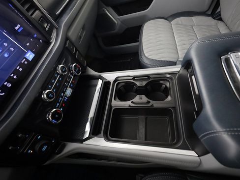 Used 2024 Ford F450 Limited w/ FX4 Off-Road Package image 38