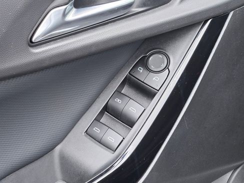 Certified 2025 Chevrolet Equinox LT FWD image 20