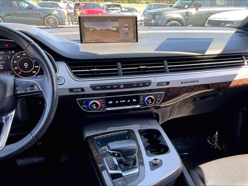 Used 2019 Audi Q7 2.0T Premium Plus w/ Premium Plus Package AWD/4WD image 9